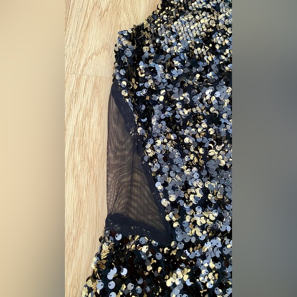 Chic black and gold sequin cocktail dress for women size MEDIUM - Picture 3 of 5